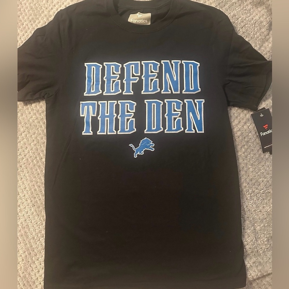 NWT Fanatics Men’s 'Defend The Den' Detroit Lions Black Graphic Tee